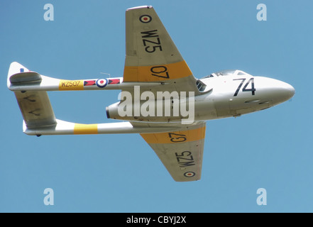 Conserve di Vampire De Havilland T11 (ex-serie militare WZ507, registrazione civile G-VTII) Foto Stock