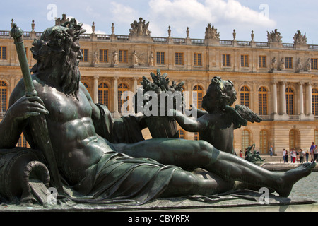 Parco e giardini al Chateau de Versailles, Versailles (78), Francia Foto Stock