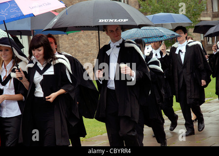 Gli studenti di laurea presso l'Università di Cambridge il giorno di graduazione 2007. Foto Stock
