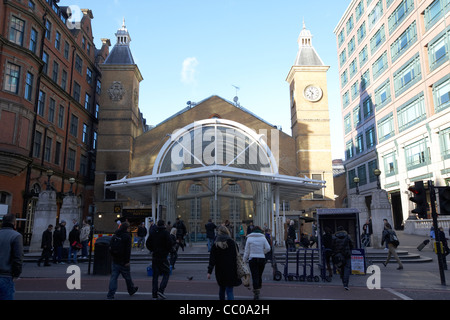 Ingresso a liverpool street stazione ferroviaria Londra Inghilterra Regno Unito Regno Unito Foto Stock