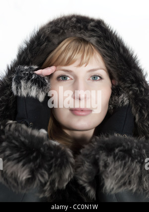 Bella giovane donna in inverno pelliccia. Ritratto di inverno Foto Stock