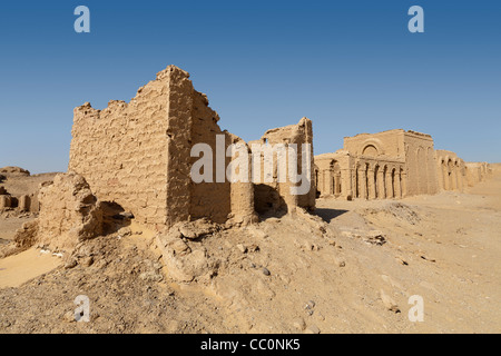 I primi il cimitero cristiano di Bagawat in basso a sud della pedemontana di Gebel el Teir, Kharga Oasis, Egitto Foto Stock