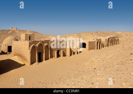 I primi il cimitero cristiano di Bagawat in basso a sud della pedemontana di Gebel el Teir, Kharga Oasis, Egitto Foto Stock