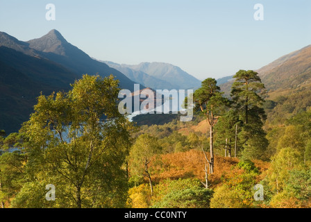 Mamore Estate in Kinlochleven guardando giù Loch Leven Foto Stock