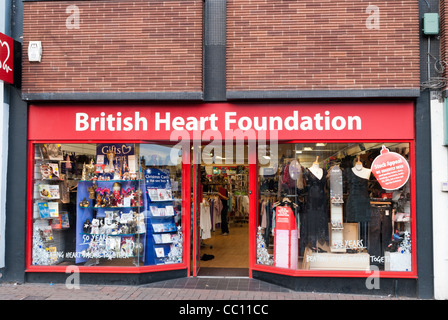 British Heart Foundation carità shop in Dudley High Street, West Midlands Foto Stock