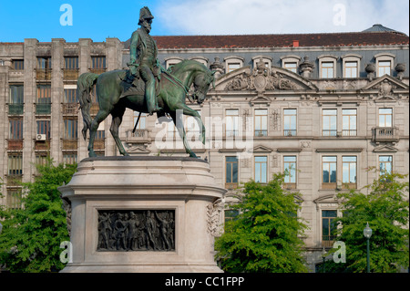 Aliados avenue, Dom Pedro IV statua, Porto, Portogallo, Patrimonio Mondiale dell Unesco Foto Stock