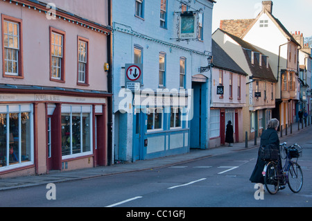 Vecchio carattere shop fronti su Bridge Street, Cambridge, Inghilterra. Foto Stock