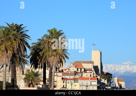 La città di Antibes con il bastione di Vauban Foto Stock