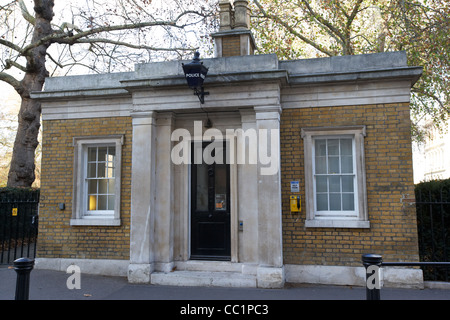 Old St James park stazione di polizia birdcage walk Londra Inghilterra Regno Unito Regno Unito Foto Stock