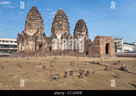 Le rovine di Prang Sam Yot, Lopburi, Asia Foto Stock