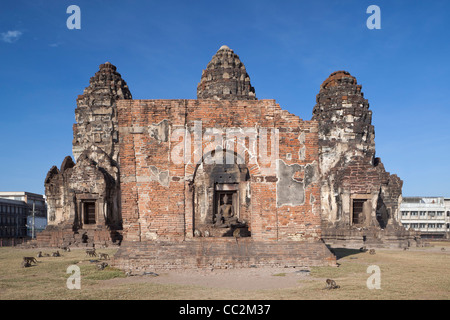 Le rovine di Prang Sam Yot, Lopburi, Asia Foto Stock