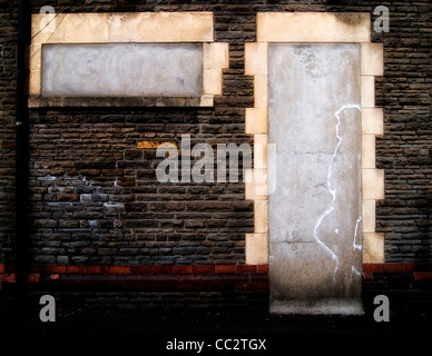 Portale abbandonati con graffiti Foto Stock