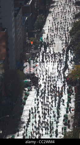 Stati Uniti d'America, New York New York City Marathon come visto da sopra Foto Stock