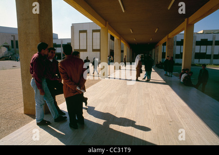 La vita nel campus dell Università di Bengasi, Libia la più antica Università fondata nel 1955. Foto Stock