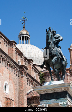 Statua di Bartolomeo Colleoni sul Campo San Giovanni e Paolo, Venezia, Italia Foto Stock