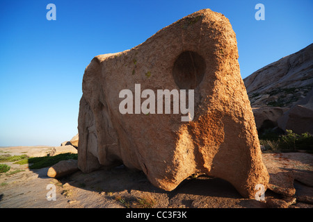 Massi nel deserto montagna Bektau-Ata, Kazkahstan Foto Stock