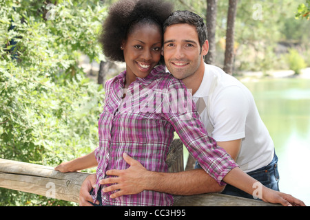 Ritratto di un giovane in campagna Foto Stock