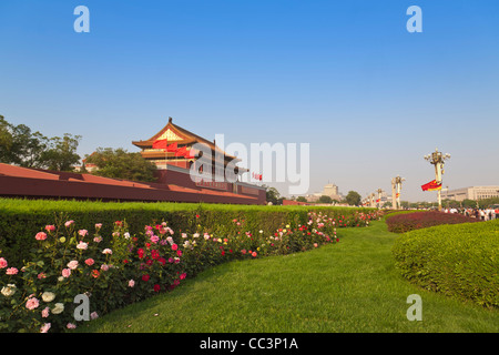 Cina, Pechino, Piazza Tiananmen, la Città Proibita. Porta della Pace Celeste Foto Stock