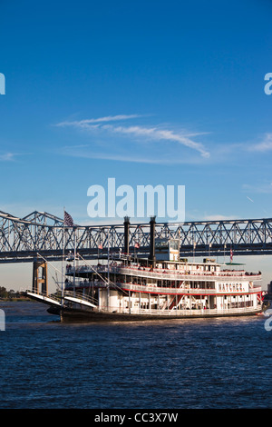 Stati Uniti d'America, Louisiana, New Orleans riverboat Natchez sul fiume Mississippi Foto Stock