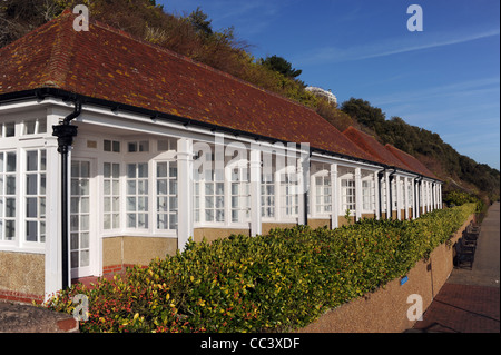 Proprietà privata chalet sul lungomare di Eastbourne East Sussex Regno Unito Foto Stock