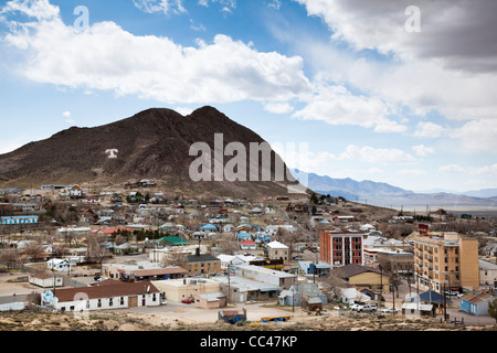 Stati Uniti d'America, Nevada, Grande Bacino, Tonopah, elevati vista città Foto Stock