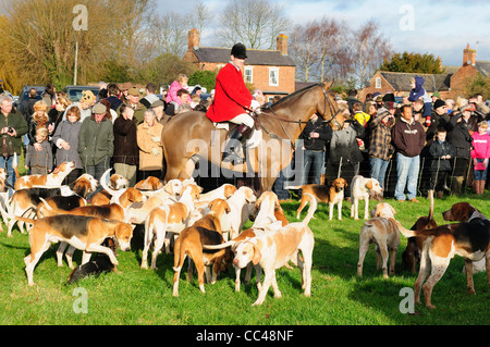 Sud Notts Hunt incontro di boxe giorno .Auto Colston verde villaggio Nottinghamshire 2011. Foto Stock