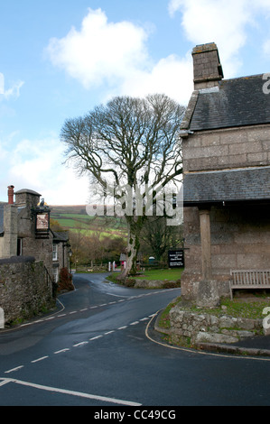 La Old Inn at Widecombe-nel-Moor, su Dartmoor in Devon Foto Stock