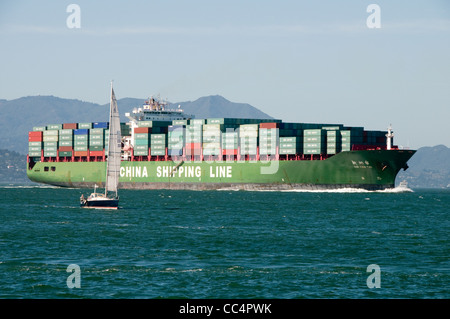 Cina linea marittima per navi da carico che arrivano a San Francisco Foto Stock