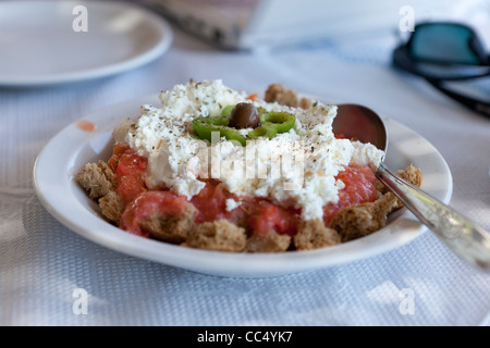 Piatto tipico del sud della cucina cretese. Foto Stock