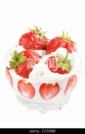 Fragole con panna Foto Stock