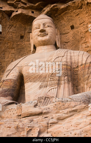 Sakyamuni statua, Grotte di Yungang, Datong, Shanxi , Cina Foto Stock