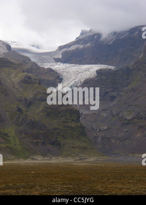 Lingua di ghiaccio del ghiacciaio all'interno del Vatnajökull Parco Nazionale. A sud-est dell'Islanda. Foto Stock