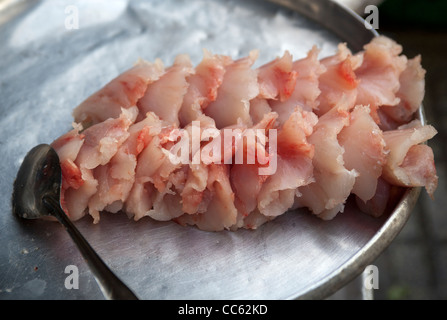 Carne di pesce in vendita su Cho il Mercato Ben Thanh Città di Ho Chi Minh Foto Stock