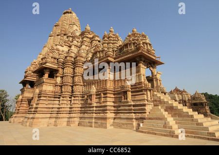 Pietra scolpita templi di Khajuraho UNESCO - Sito Patrimonio dell'umanità. India Foto Stock