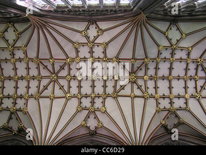 Navata borchie del tetto nella chiesa di S. Mary Redcliffe, Bristol, Inghilterra. Foto Stock