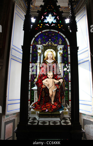 Le vetrate di Giuseppe Bertini e Cesare Ponti dono a papa Pio Xl 1922 Foto Stock