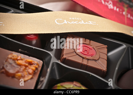 Hotel Chocolat di qualità premium confezione regalo cioccolatini fatti a mano in Gran Bretagna. Un Natale nella casella di selezione (2011 design). Foto Stock