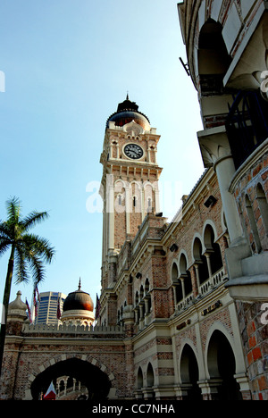 Basso angolo vista del Palazzo Sultano Abdul Samad, Kuala Lumpur Foto Stock