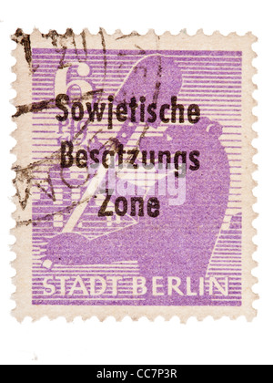 Francobollo: Germania, Stadt Berlin/ occupazione sovietica Zona, 1948, 6 pfennig, stampigliato Foto Stock