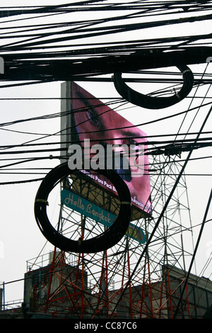 Cavi di elettricità astratta bangkok tailandia immagini e