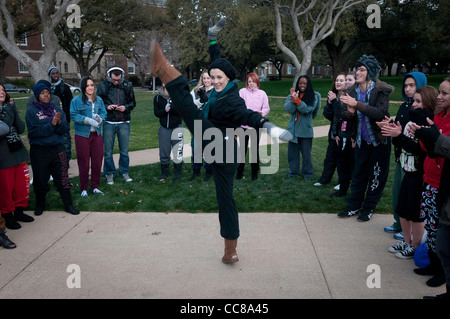 'So pensate di poter Dance' auditions come Southern Methodist University a Dallas, TX. Foto Stock