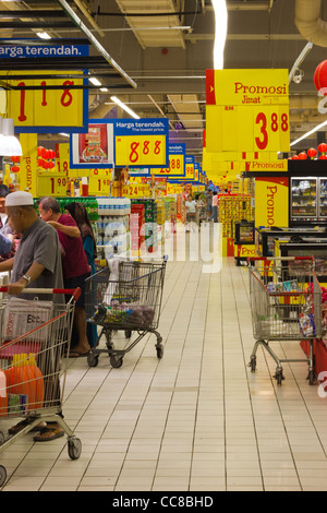 Supermercato Carrefour, Wangsa Maju Mall, Kuala Lumpur, Selangor, Malaysia Foto Stock