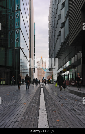 Londra: 2b più London, Regno Unito Foto Stock