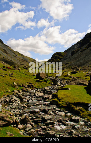 Il Honister Pass, noto anche come Honister Hause, è un passo di montagna nel Lake District inglese.It è situato sulla B5289 road Foto Stock