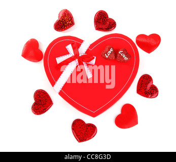 Cuore rosso regalo romantico box isolati su sfondo bianco Foto Stock