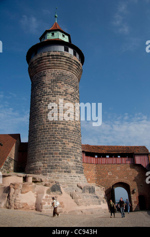 In Germania, in Baviera, Norimberga. storica del secolo XI il castello imperiale (aka kaiserburg) Foto Stock