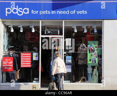 PDSA carità shop Whitley Bay North East England, Regno Unito Foto Stock