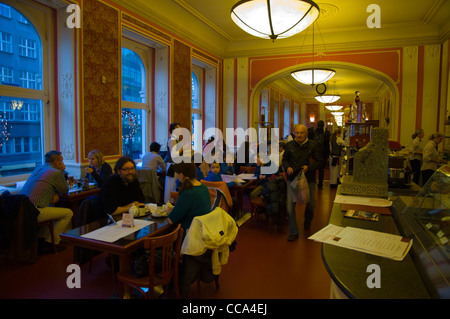 Cafe Louvre centro di Praga Repubblica Ceca Europa Foto Stock