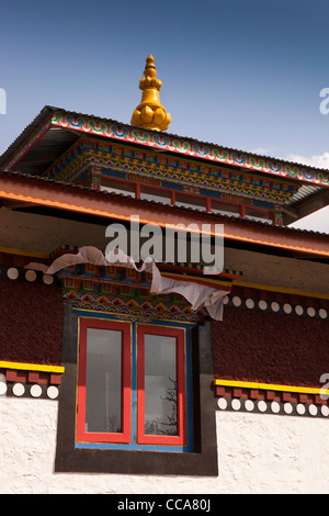 India, Arunachal Pradesh, Tawang Valley, Lhou village, decorato tradizionalmente la preghiera buddista house Foto Stock