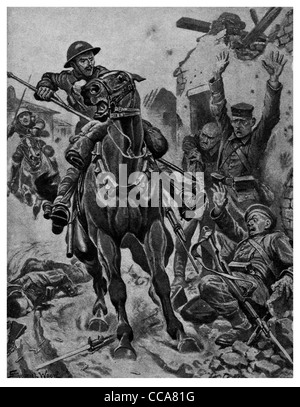 1917 British carica di cavalleria tedesco su Hun carica lancia saber fucile a baionetta officer macerie terrore shock sella di cavallo Equitazione Foto Stock